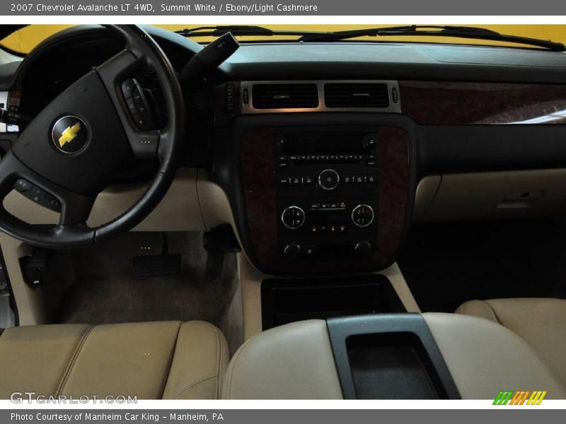 Summit White / Ebony/Light Cashmere 2007 Chevrolet Avalanche LT 4WD