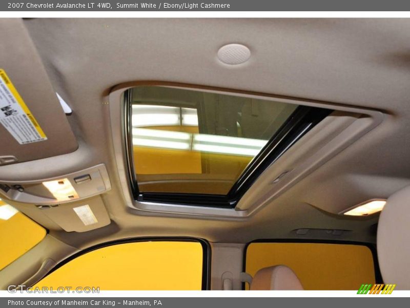 Summit White / Ebony/Light Cashmere 2007 Chevrolet Avalanche LT 4WD