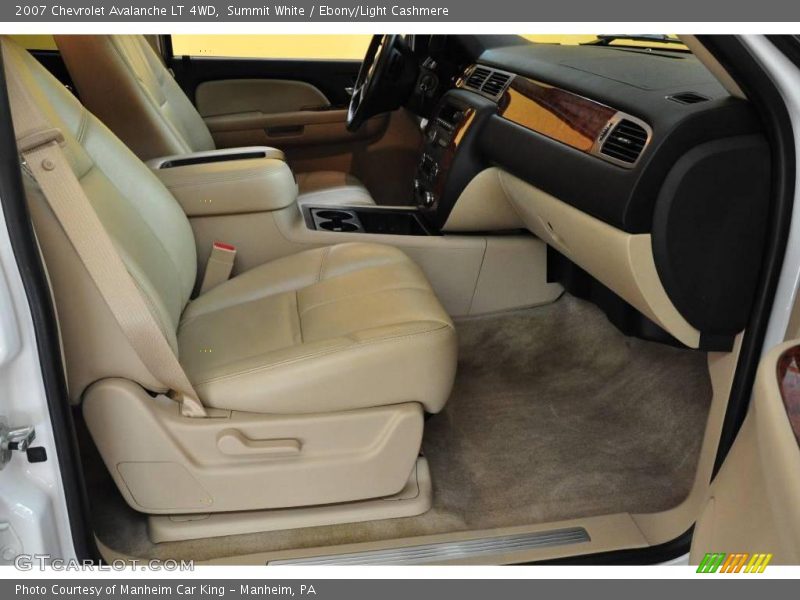 Summit White / Ebony/Light Cashmere 2007 Chevrolet Avalanche LT 4WD
