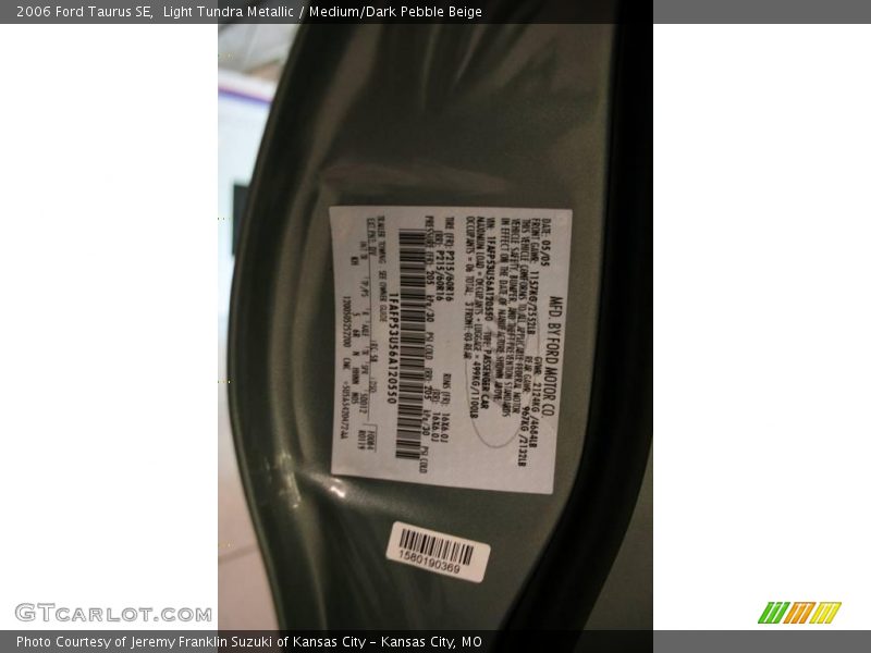 Light Tundra Metallic / Medium/Dark Pebble Beige 2006 Ford Taurus SE