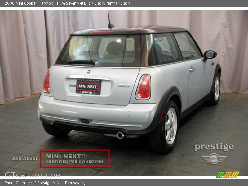Pure Silver Metallic / Black/Panther Black 2006 Mini Cooper Hardtop