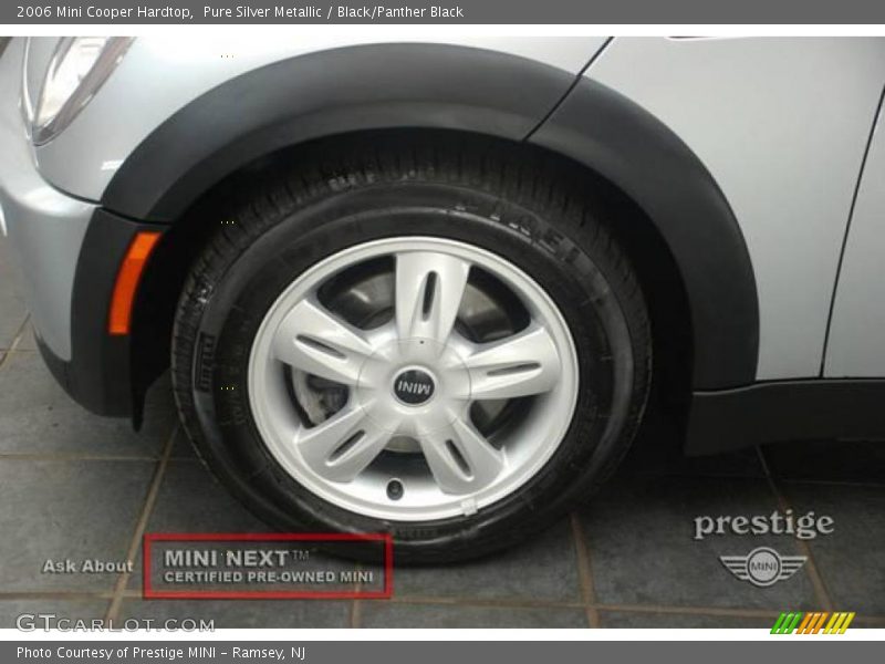 Pure Silver Metallic / Black/Panther Black 2006 Mini Cooper Hardtop