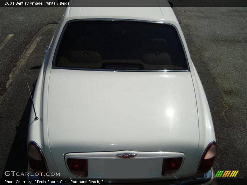 White / Beige 2001 Bentley Arnage