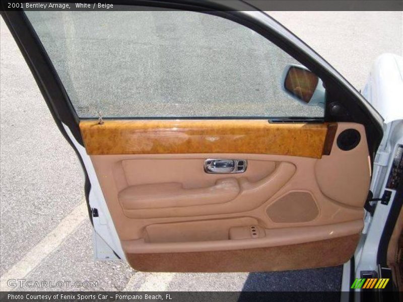 White / Beige 2001 Bentley Arnage