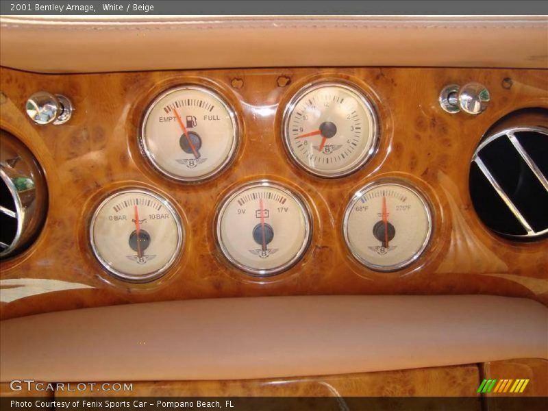 White / Beige 2001 Bentley Arnage