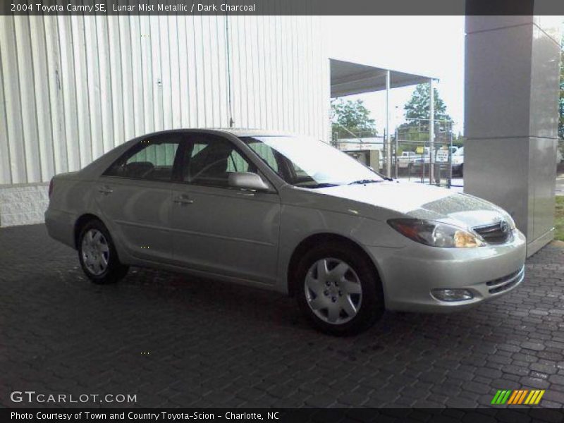 Lunar Mist Metallic / Dark Charcoal 2004 Toyota Camry SE