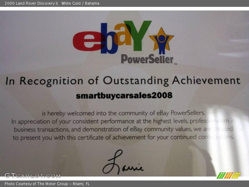 White Gold / Bahama 2000 Land Rover Discovery II