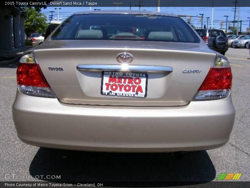 Desert Sand Mica / Taupe 2005 Toyota Camry LE