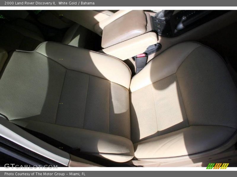 White Gold / Bahama 2000 Land Rover Discovery II