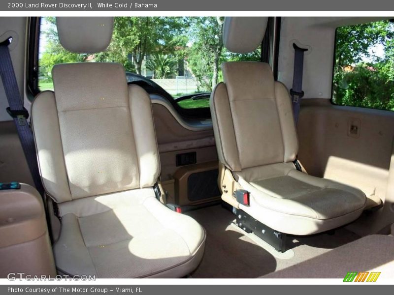 White Gold / Bahama 2000 Land Rover Discovery II