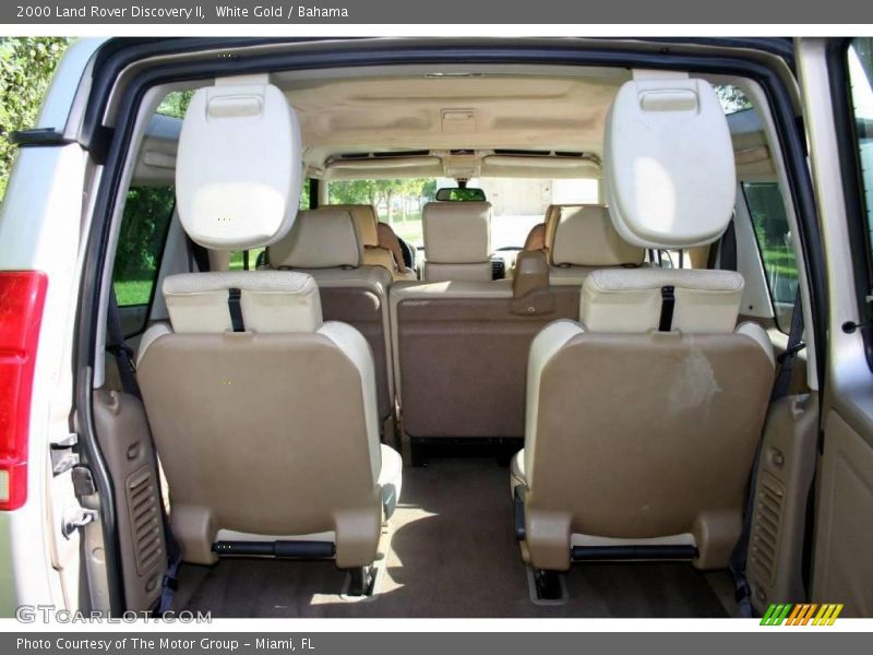 White Gold / Bahama 2000 Land Rover Discovery II