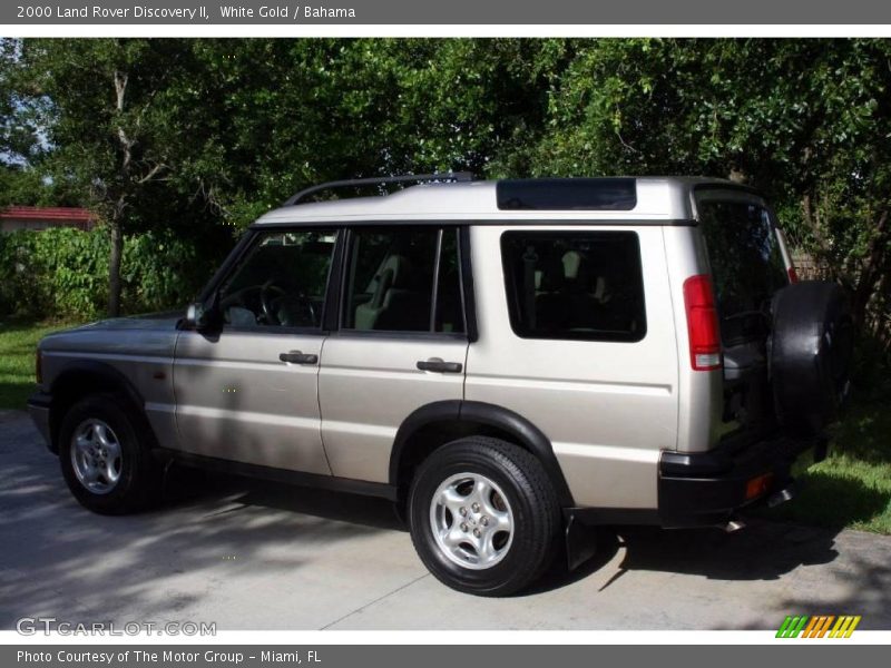 White Gold / Bahama 2000 Land Rover Discovery II