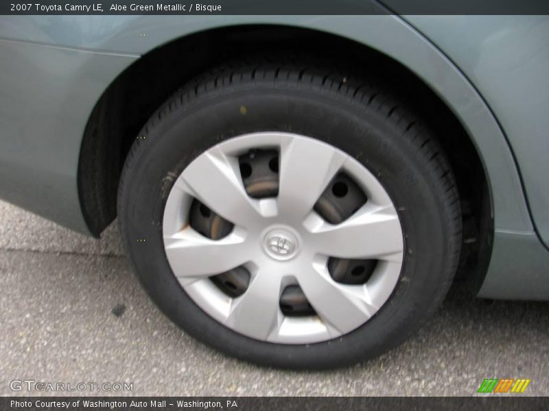 Aloe Green Metallic / Bisque 2007 Toyota Camry LE