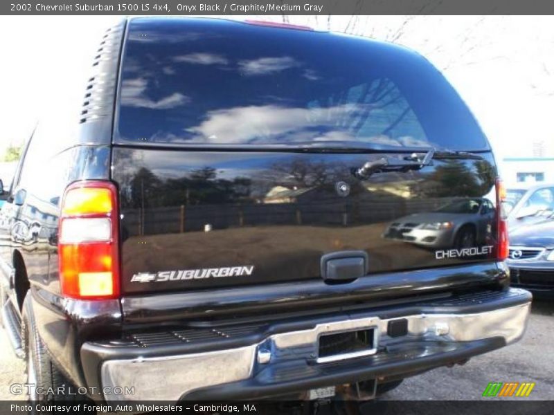 Onyx Black / Graphite/Medium Gray 2002 Chevrolet Suburban 1500 LS 4x4