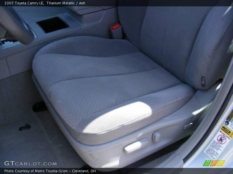 Titanium Metallic / Ash 2007 Toyota Camry LE