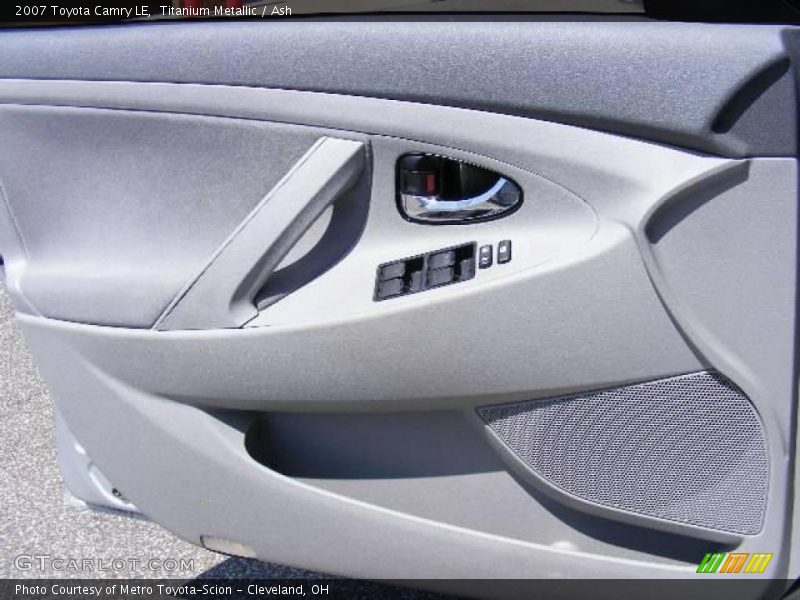 Titanium Metallic / Ash 2007 Toyota Camry LE