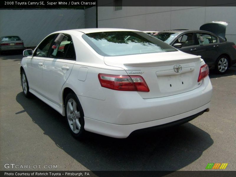 Super White / Dark Charcoal 2008 Toyota Camry SE