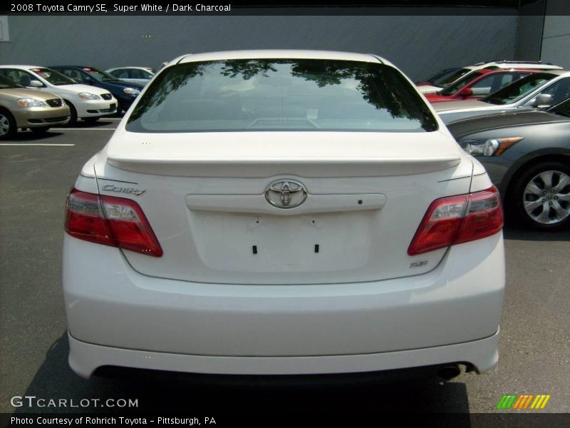 Super White / Dark Charcoal 2008 Toyota Camry SE