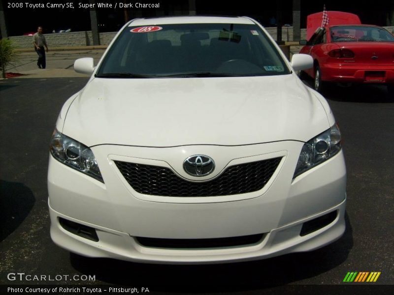 Super White / Dark Charcoal 2008 Toyota Camry SE