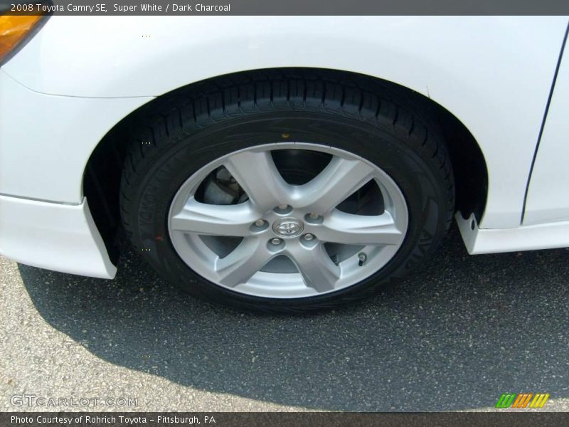 Super White / Dark Charcoal 2008 Toyota Camry SE