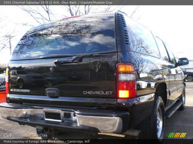 Onyx Black / Graphite/Medium Gray 2002 Chevrolet Suburban 1500 LS 4x4
