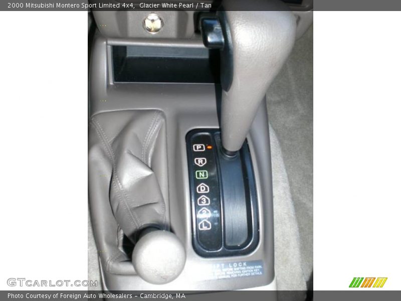 Glacier White Pearl / Tan 2000 Mitsubishi Montero Sport Limited 4x4