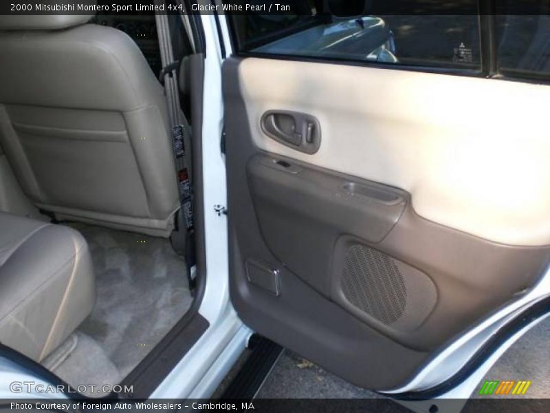 Glacier White Pearl / Tan 2000 Mitsubishi Montero Sport Limited 4x4