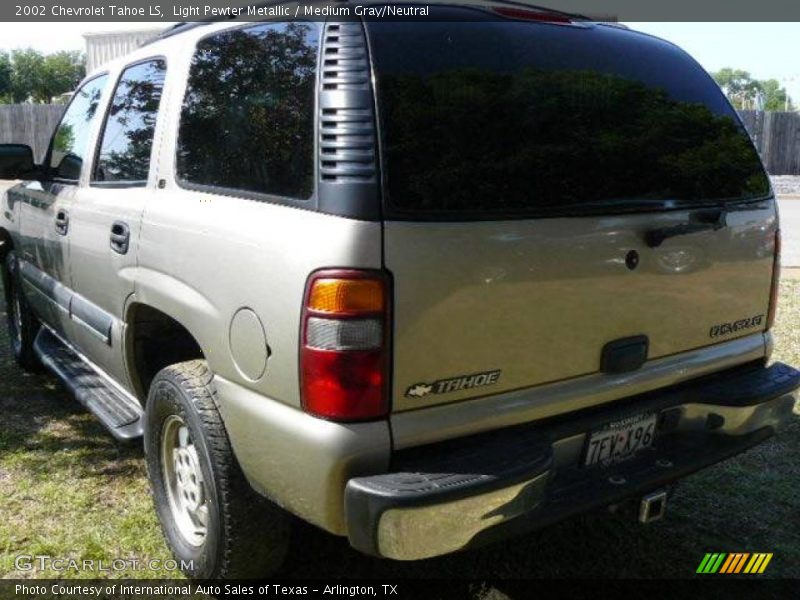 Light Pewter Metallic / Medium Gray/Neutral 2002 Chevrolet Tahoe LS