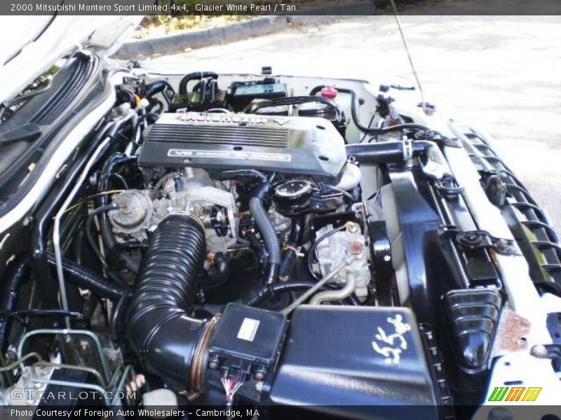 Glacier White Pearl / Tan 2000 Mitsubishi Montero Sport Limited 4x4