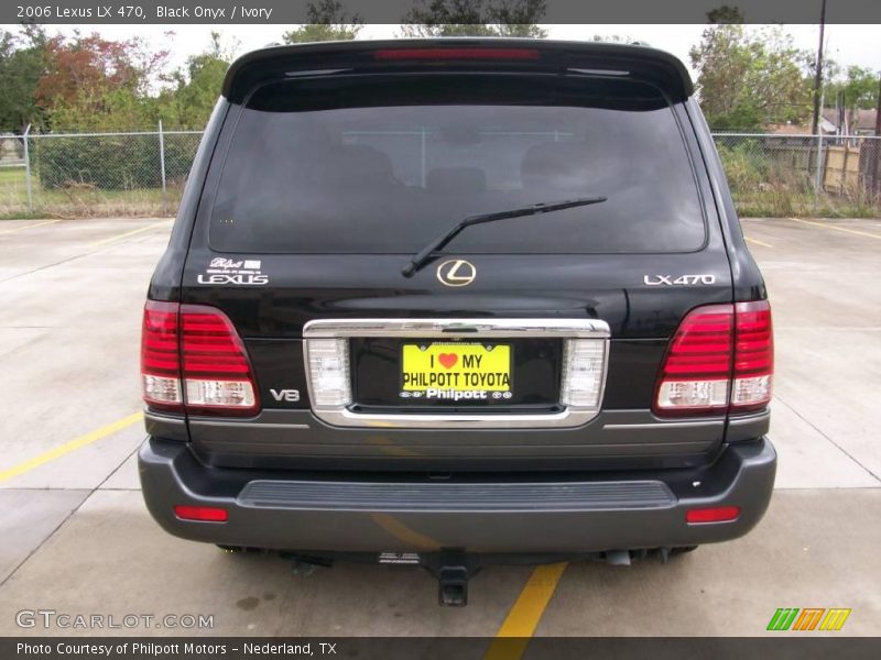 Black Onyx / Ivory 2006 Lexus LX 470
