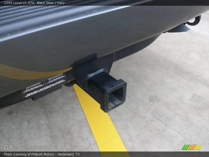 Black Onyx / Ivory 2006 Lexus LX 470