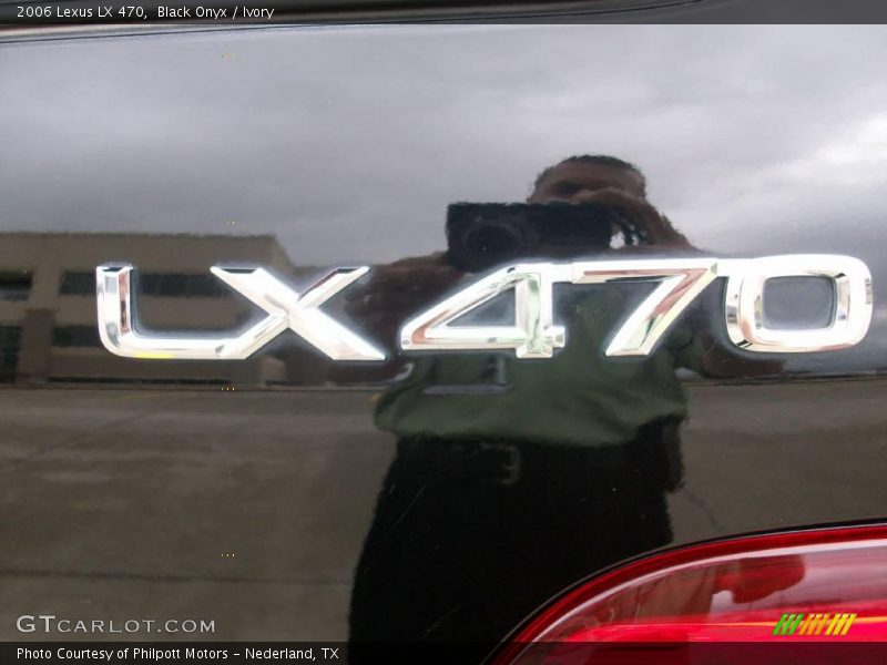 Black Onyx / Ivory 2006 Lexus LX 470