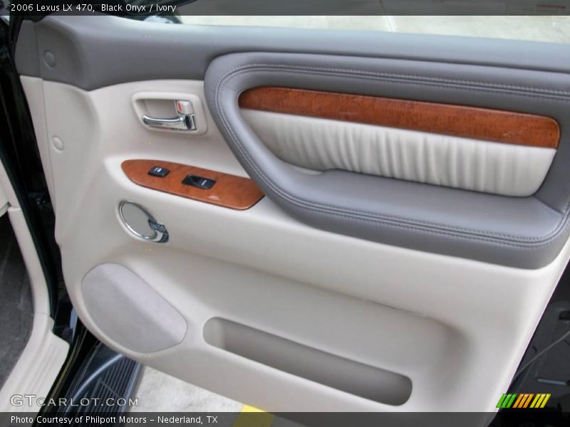 Black Onyx / Ivory 2006 Lexus LX 470