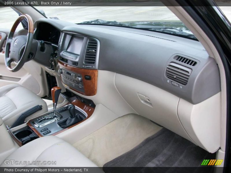 Black Onyx / Ivory 2006 Lexus LX 470