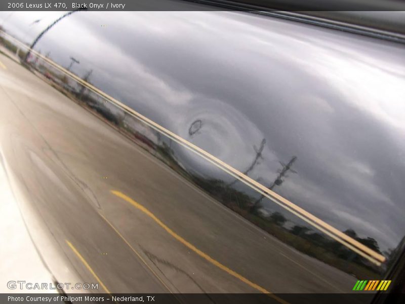 Black Onyx / Ivory 2006 Lexus LX 470