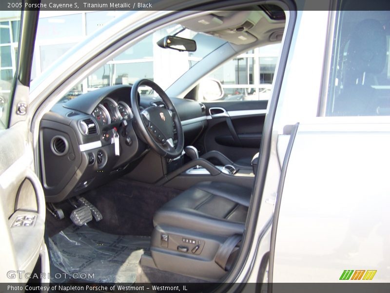 Titanium Metallic / Black 2005 Porsche Cayenne S