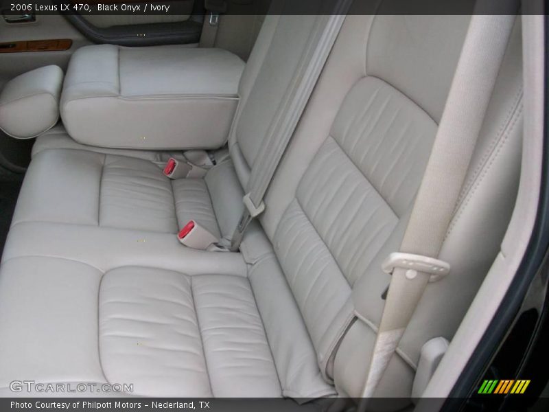 Black Onyx / Ivory 2006 Lexus LX 470