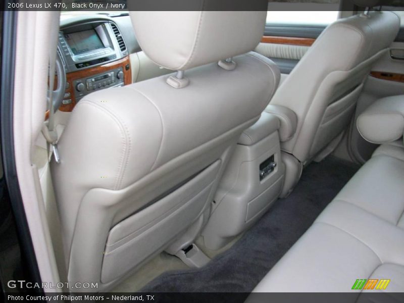 Black Onyx / Ivory 2006 Lexus LX 470