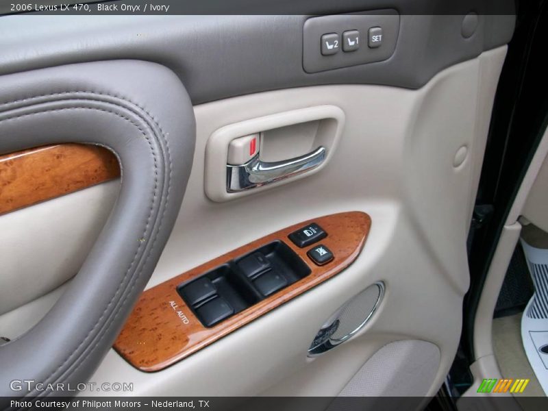 Black Onyx / Ivory 2006 Lexus LX 470