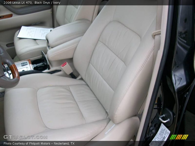 Black Onyx / Ivory 2006 Lexus LX 470