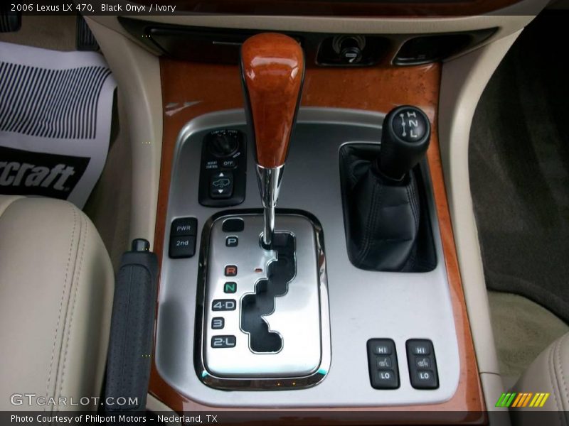 Black Onyx / Ivory 2006 Lexus LX 470