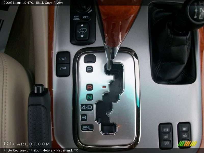 Black Onyx / Ivory 2006 Lexus LX 470