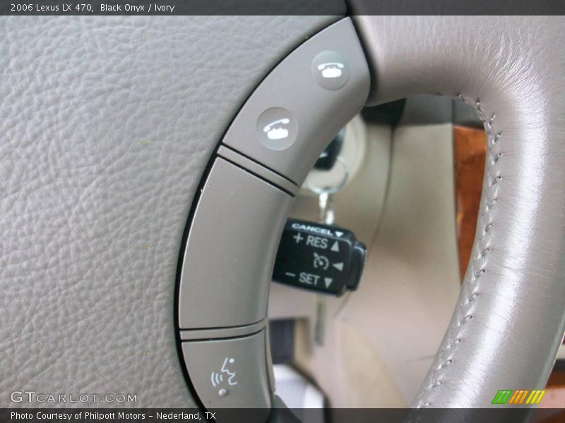 Black Onyx / Ivory 2006 Lexus LX 470