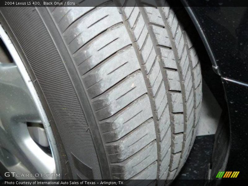 Black Onyx / Ecru 2004 Lexus LS 430