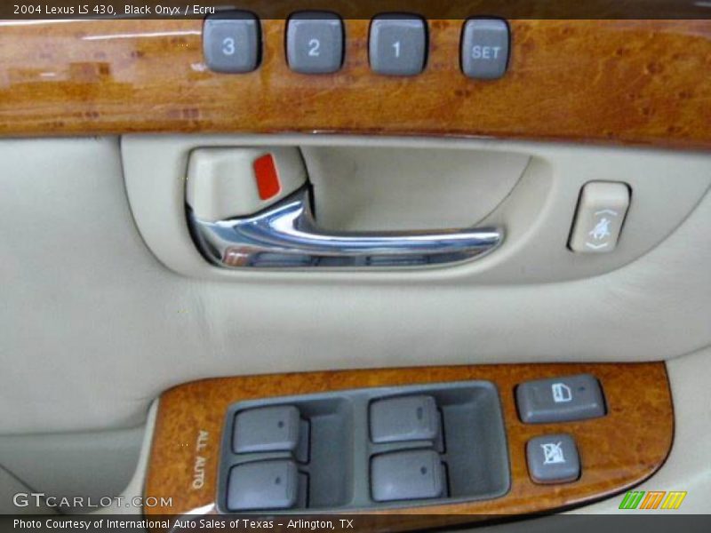 Black Onyx / Ecru 2004 Lexus LS 430