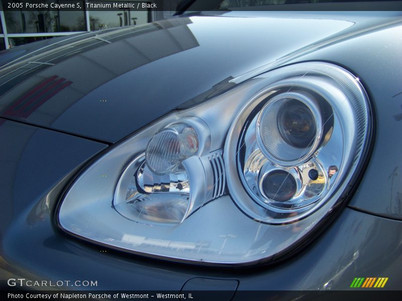 Titanium Metallic / Black 2005 Porsche Cayenne S