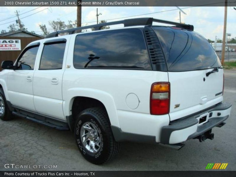 Summit White / Gray/Dark Charcoal 2003 Chevrolet Suburban 1500 Z71 4x4