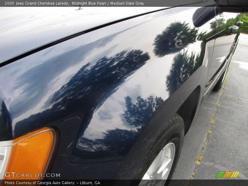 Midnight Blue Pearl / Medium Slate Gray 2005 Jeep Grand Cherokee Laredo