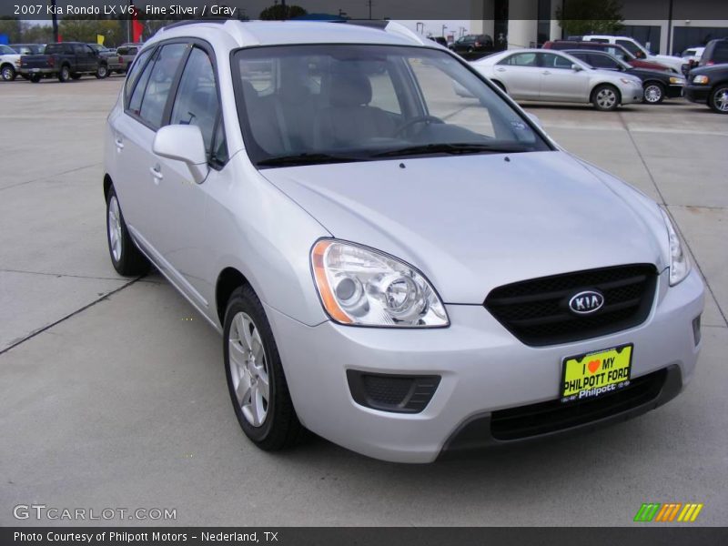 Fine Silver / Gray 2007 Kia Rondo LX V6