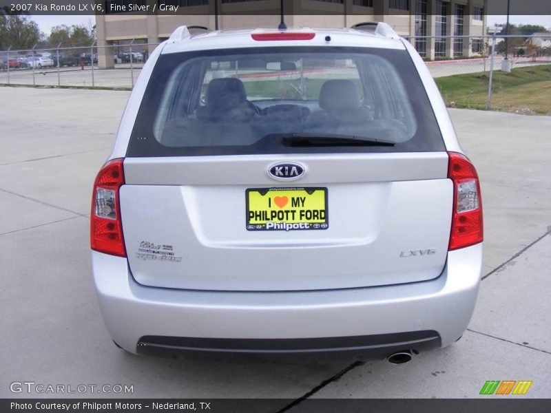 Fine Silver / Gray 2007 Kia Rondo LX V6